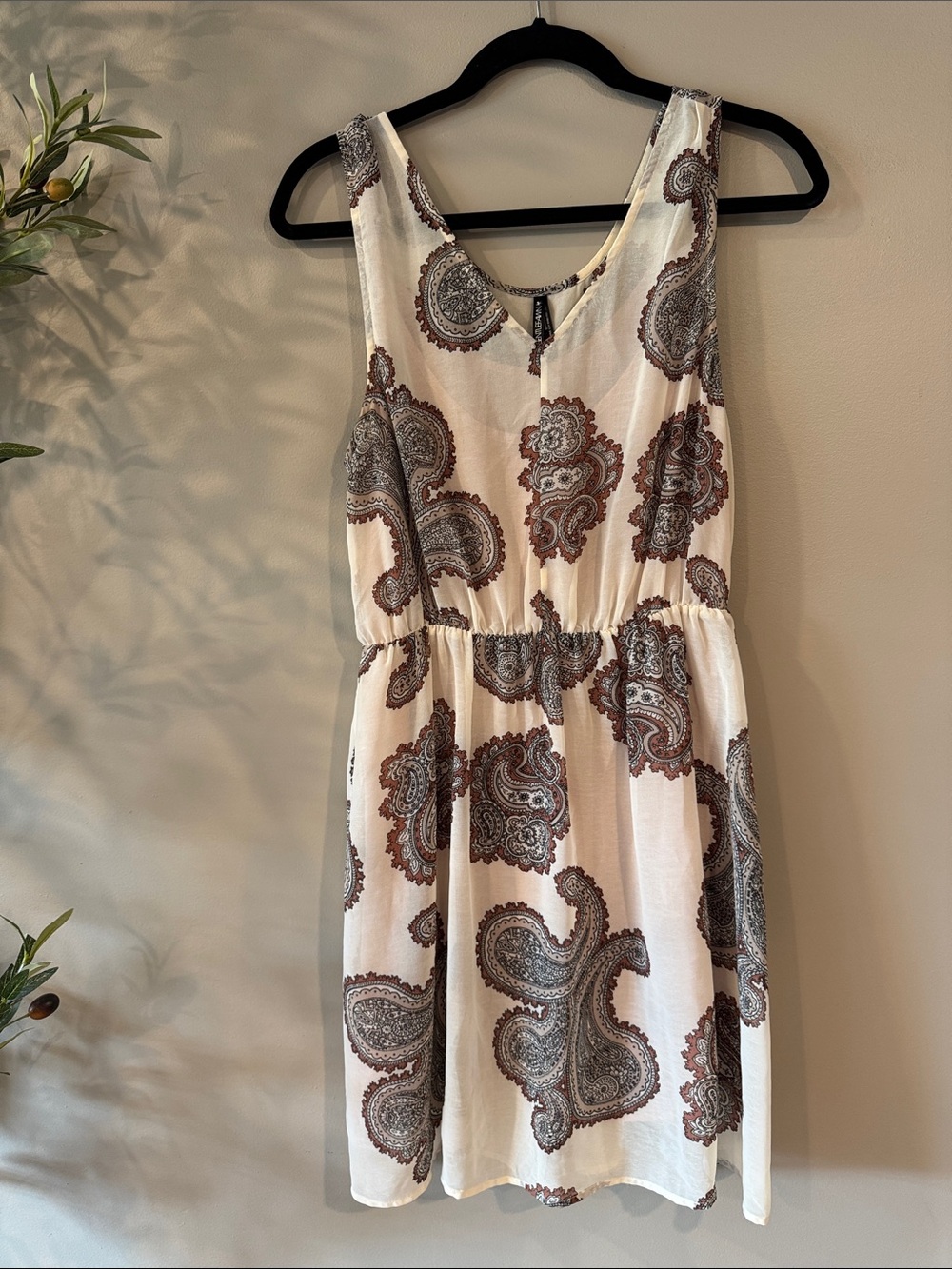 Gentle Fawn Cream Paisley Sleeveless Dress